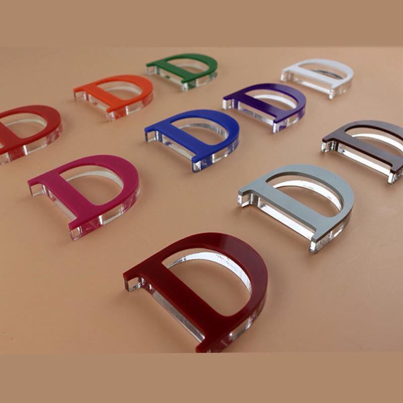 fabricamos letras de acrilico usadas en carteles comerciales